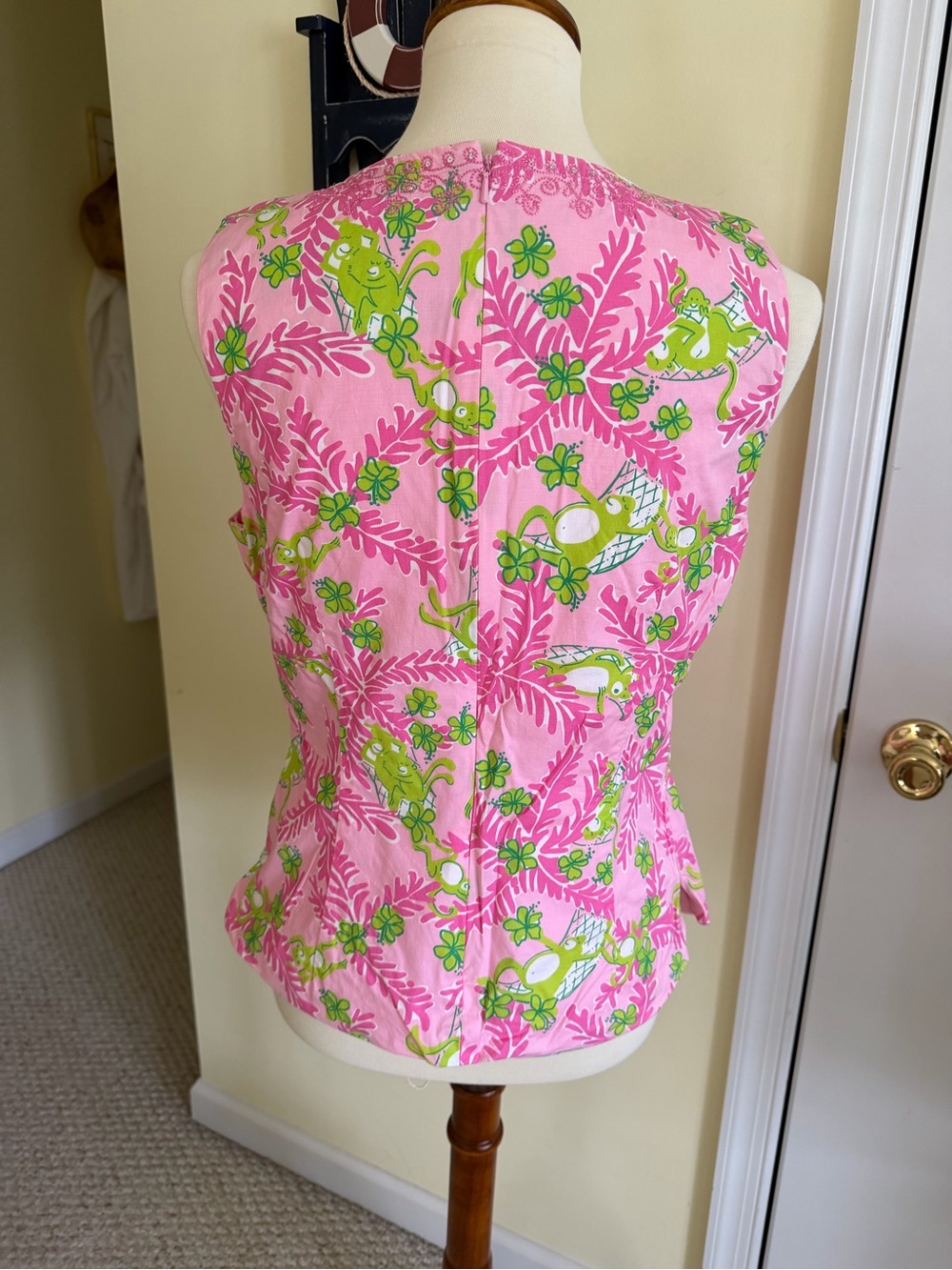 Lilly Pulitzer Pink Tropical Notch-Neck Sleeveless Top - Picture 3 of 5